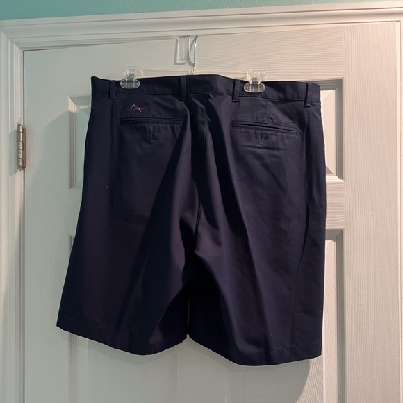 Greg Norman Navy Golf Shorts - Picture 2 of 14